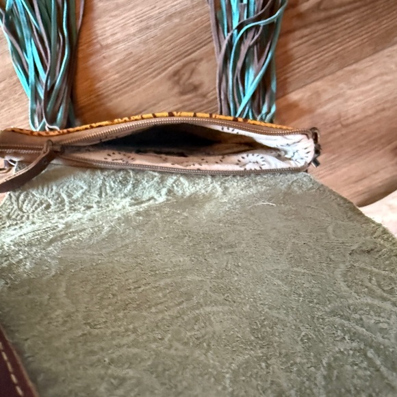 Myra “Leaf of Spring” Concealed Carry Bag. Turquoise/Mustard/Brown - Picture 11 of 13